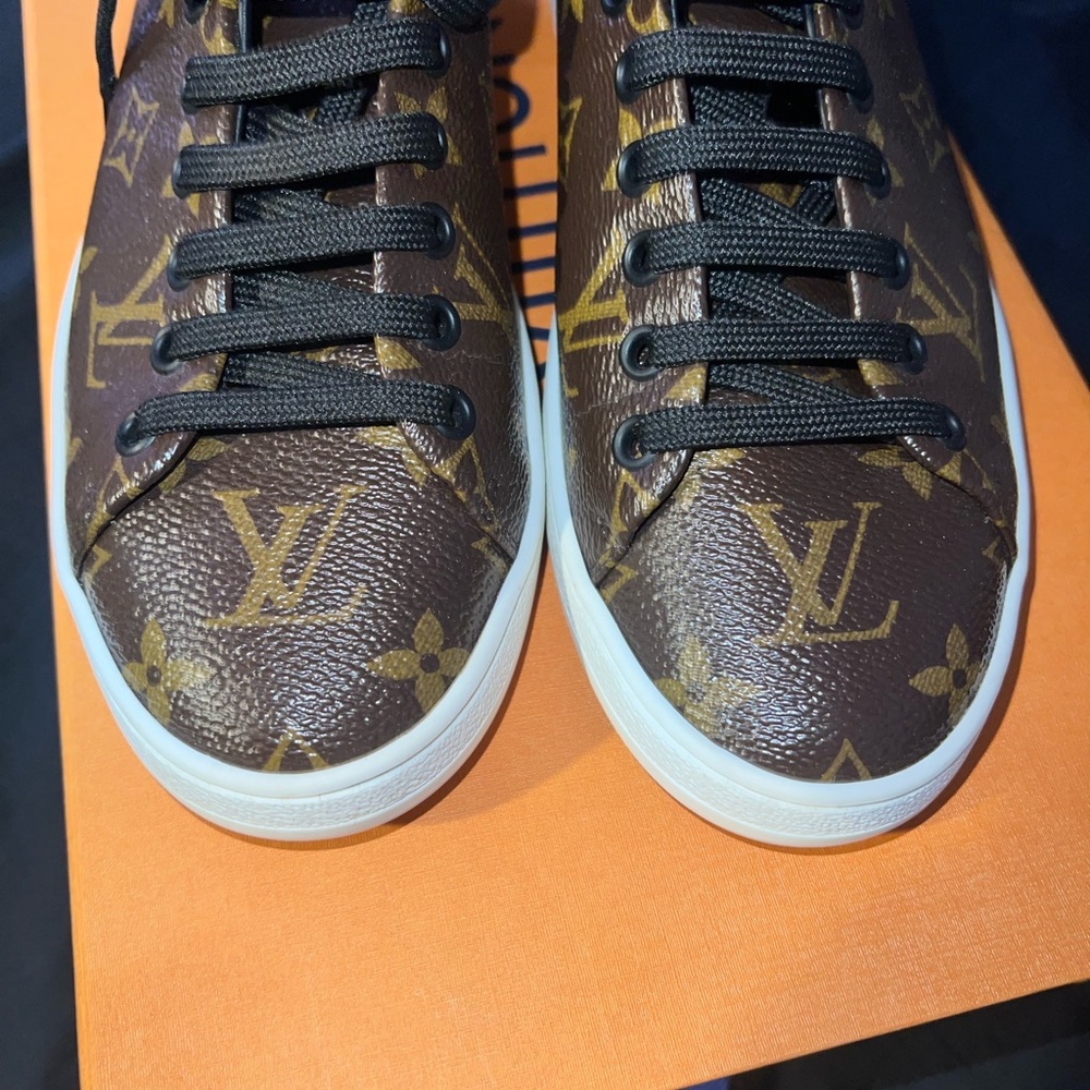 Women’s Louis Vuitton sneakers (receipt in pics) - Picture 6 of 7